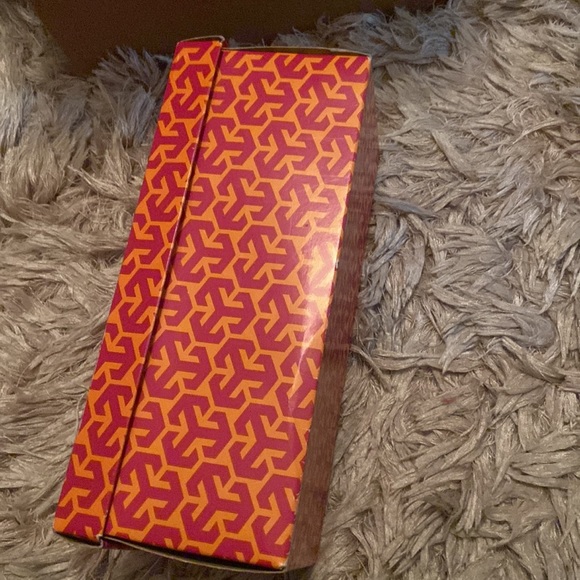 Tory Burch shoebox empty - Picture 2 of 4